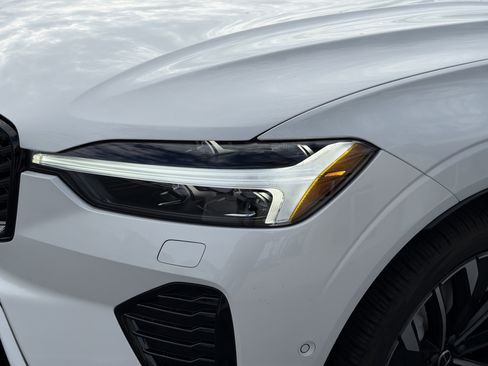 New 2026 Volvo XC60 T8 Ultra w/ Protection Package Premier image 8
