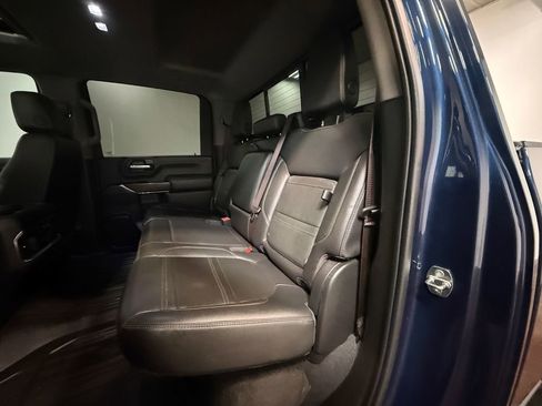 Used 2023 GMC Sierra 2500 Denali w/ Denali Ultimate Package AWD/4WD image 8