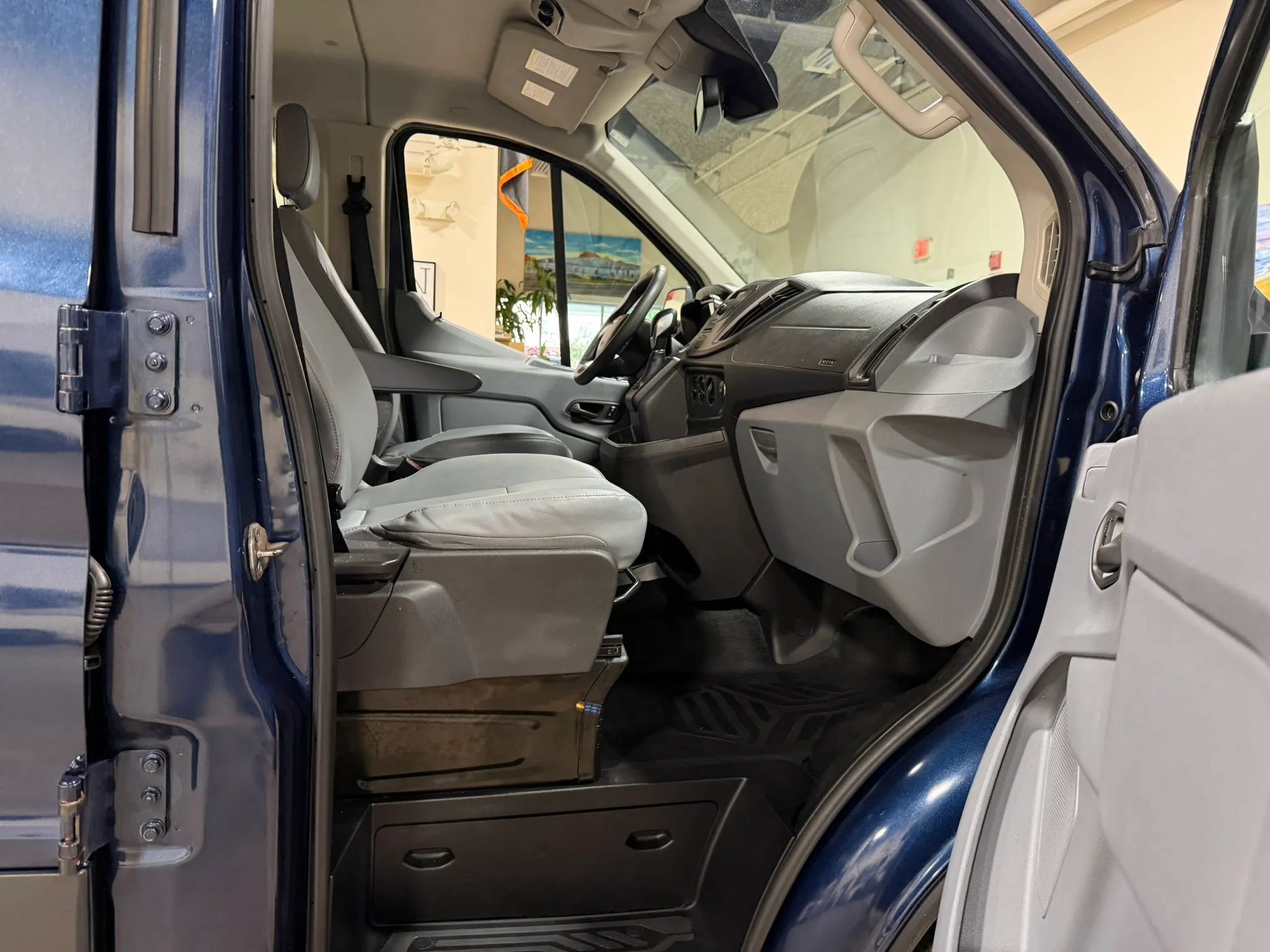 Used 2016 Ford Transit 350 XL RWD image 34