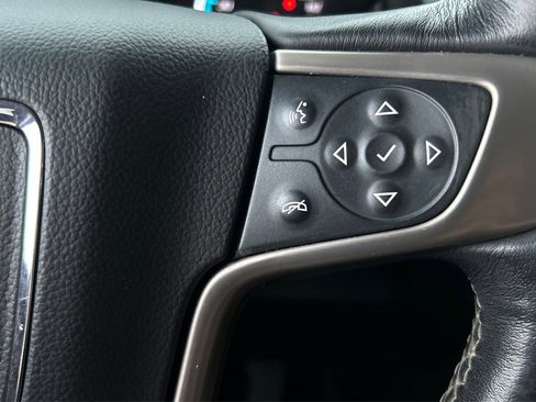 Used 2020 GMC Yukon XL Denali image 28