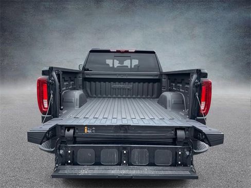 Used 2024 GMC Sierra 1500 AT4 w/ Technology Package image 12