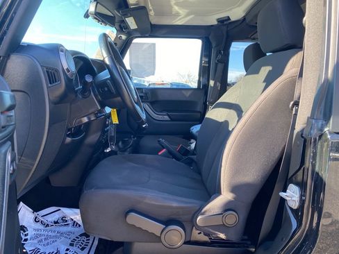 Used 2017 Jeep Wrangler Sport image 11