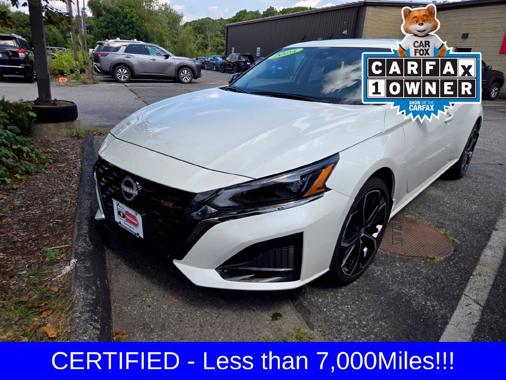 Used 2025 Nissan Altima 2.5 SR w/ SR Premium Package AWD/4WD image 2