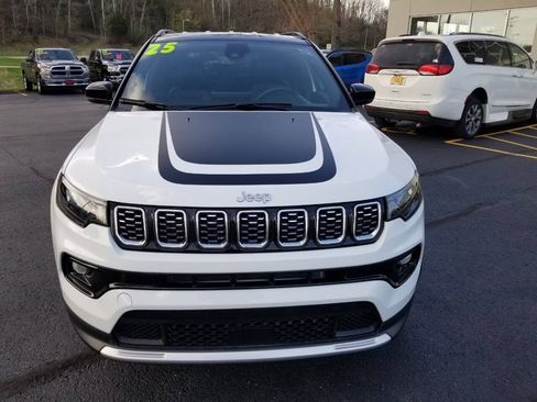 Certified 2025 Jeep Compass Limited w/ Mopar Graphics Package AWD/4WD image 2