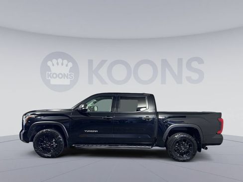 Used 2022 Toyota Tundra SR5 AWD/4WD image 7