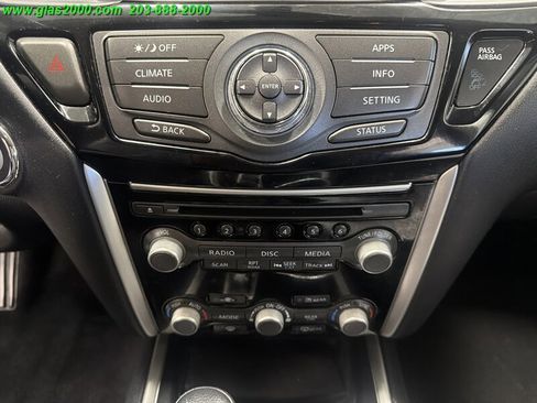 Used 2019 Nissan Pathfinder SV AWD/4WD image 22