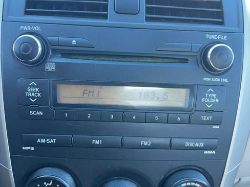 Used 2010 Toyota Corolla LE image 18