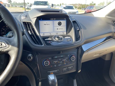 Used 2017 Ford Escape Titanium FWD image 16