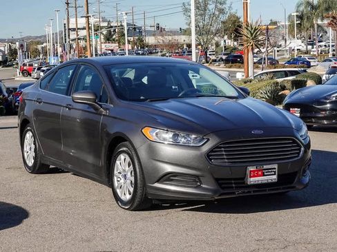 Used 2016 Ford Fusion S image 3
