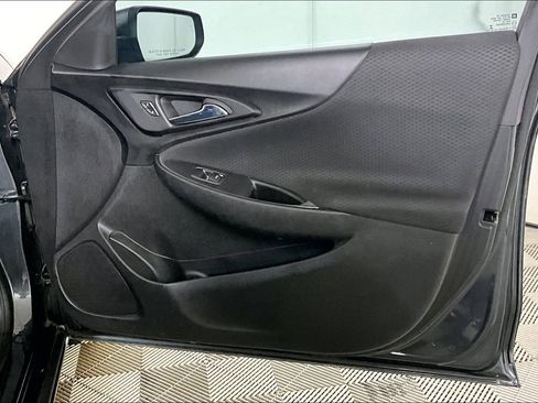 Used 2018 Chevrolet Malibu LS image 23