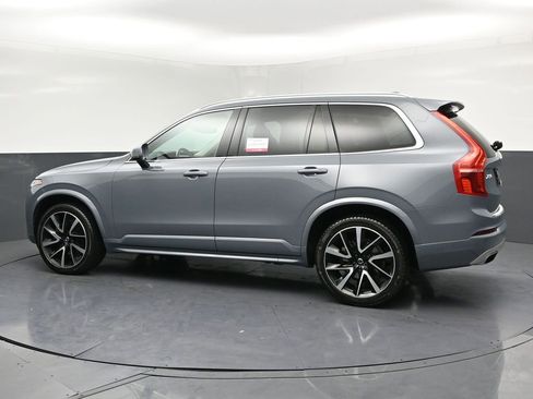 Used 2021 Volvo XC90 T6 Momentum w/ Advanced Package image 29