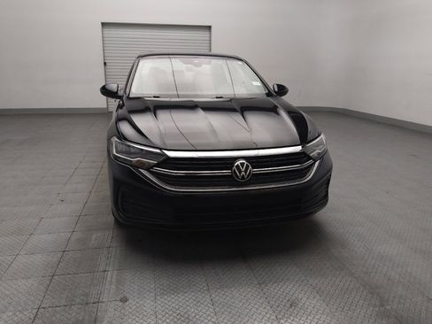 Used 2024 Volkswagen Jetta SE FWD image 14