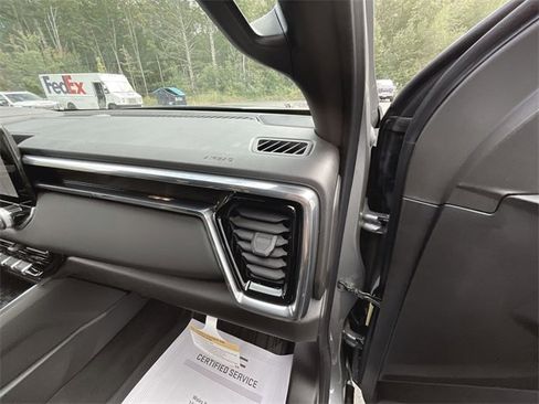 New 2026 GMC Canyon Elevation w/ Convenience Package image 28