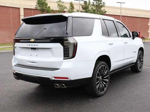 New 2026 Chevrolet Tahoe High Country AWD/4WD image 38