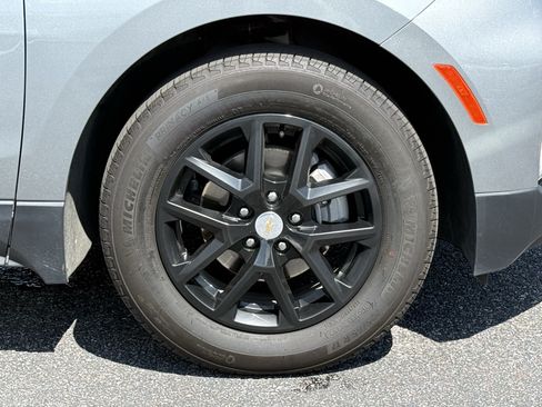 Used 2024 Chevrolet Equinox LT FWD image 13