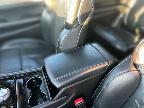 Used 2021 Jeep Grand Cherokee L Overland w/ Advanced Protech Group III image 23