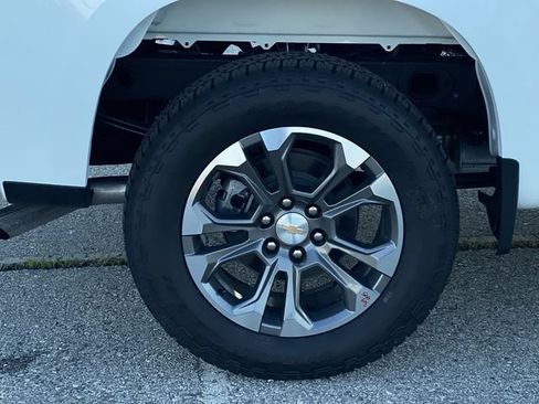 Certified 2026 Chevrolet Silverado 1500 LT AWD/4WD image 45