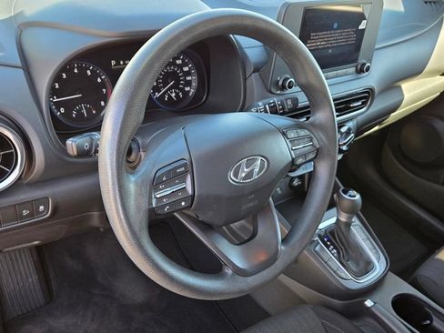 Used 2023 Hyundai Kona SEL FWD image 9