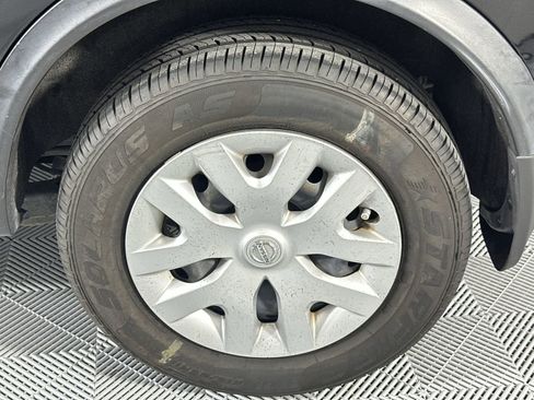 Used 2020 Nissan Rogue Sport S image 10