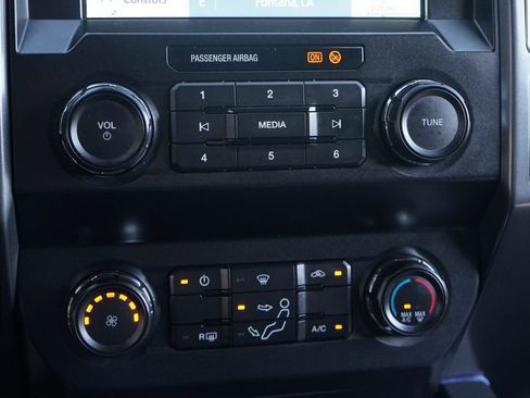 Used 2022 Ford F250 XLT w/ Black Appearance Package AWD/4WD image 30