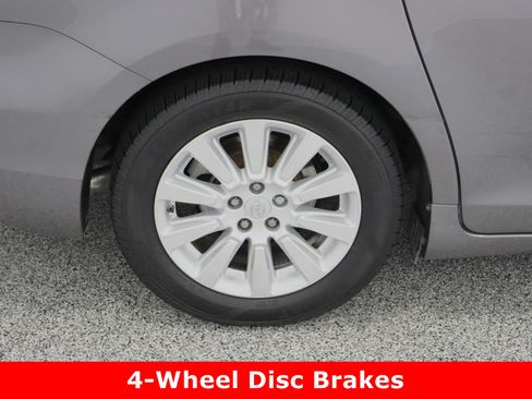 Used 2015 Toyota Sienna Limited Premium image 6