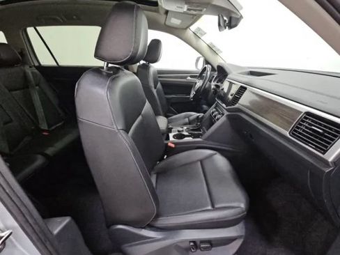 Used 2018 Volkswagen Atlas SEL AWD/4WD image 6