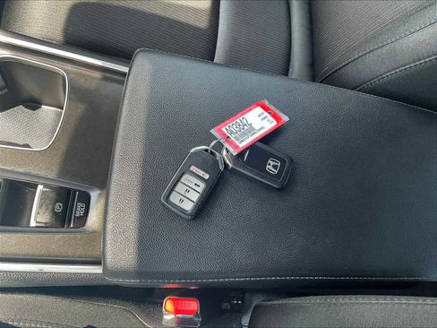 Used 2021 Honda Accord LX image 29