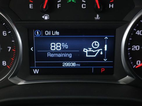 Used 2021 GMC Acadia SLE image 13