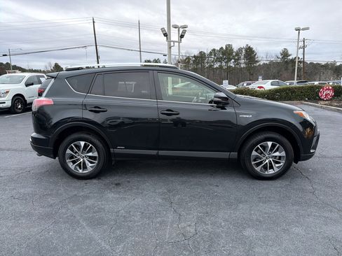 Used 2016 Toyota RAV4 XLE image 8