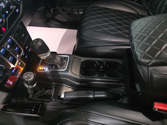 Used 2025 Jeep Wrangler Unlimited Sport AWD/4WD image 21