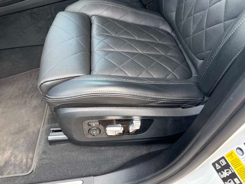 Used 2024 BMW X7 xDrive40i w/ Executive Package AWD/4WD image 21
