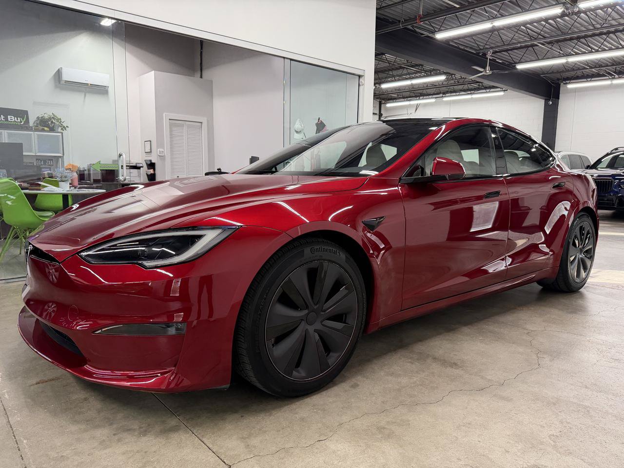 Used 2023 Tesla Model S Standard Range AWD/4WD image 1