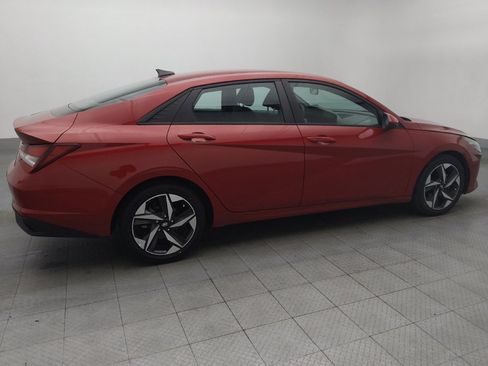 Used 2023 Hyundai Elantra SEL w/ Convenience Package image 10