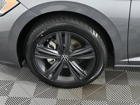 Certified 2023 Volkswagen Jetta SE w/ Panoramic Sunroof Package image 26