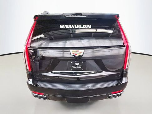 Used 2023 Cadillac Escalade Sport w/ Touring Package AWD/4WD image 8