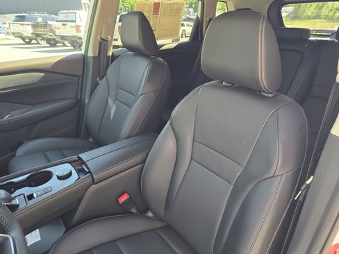 Certified 2023 Nissan Rogue SL w/ SL Premium Package AWD/4WD image 13