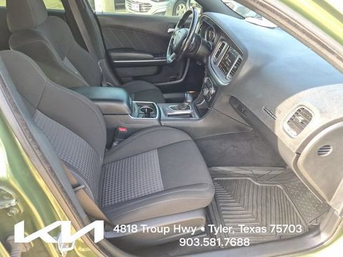 Used 2022 Dodge Charger R/T RWD image 11
