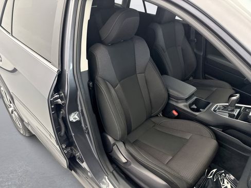 Used 2025 Subaru Outback Premium AWD/4WD image 16