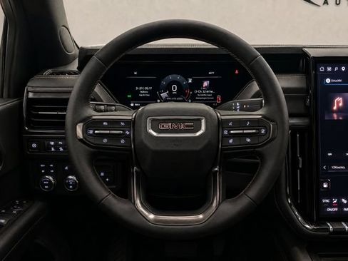 Used 2025 GMC Yukon AT4 Ultimate AWD/4WD image 18