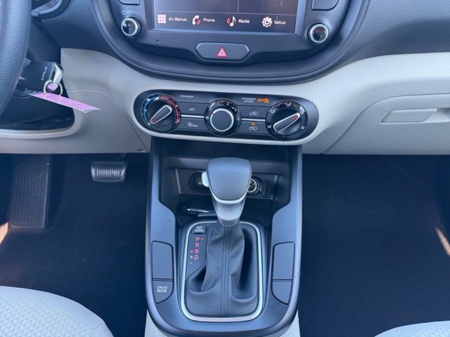 Certified 2022 Kia Soul LX FWD image 11