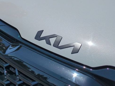 Certified 2025 Kia Sportage X-Pro Prestige AWD/4WD image 10