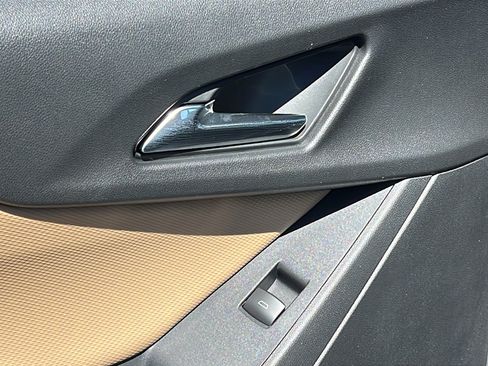 New 2026 Chevrolet Equinox ACTIV AWD/4WD image 12