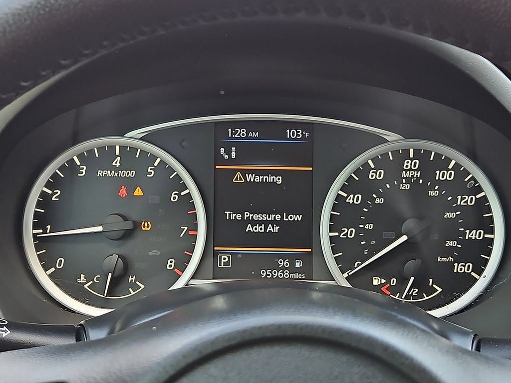 Used 2019 Nissan Sentra SV w/ Special Edition Package FWD image 29