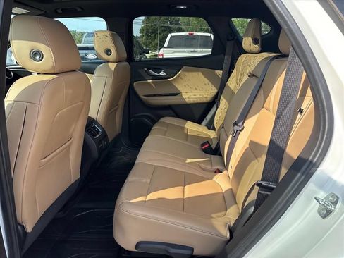 Used 2020 Chevrolet Blazer Premier w/ Driver Confidence II Package FWD image 16