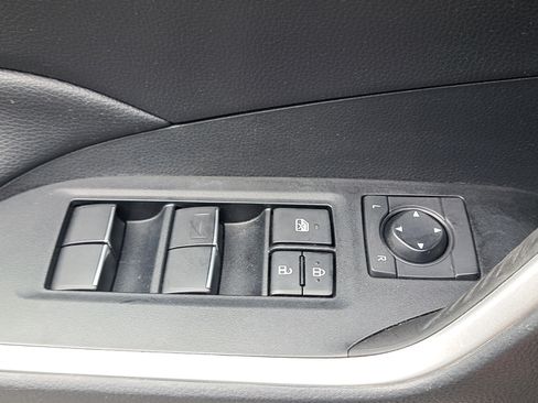 Used 2021 Toyota RAV4 XLE Premium AWD/4WD image 25