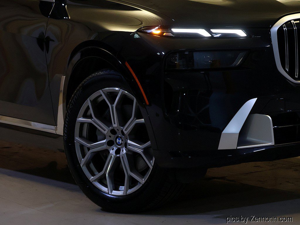 Certified 2025 BMW X7 xDrive40i AWD/4WD image 3