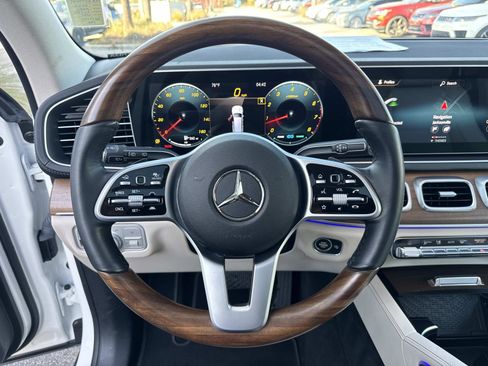 Used 2022 Mercedes-Benz GLS 450 4MATIC image 30