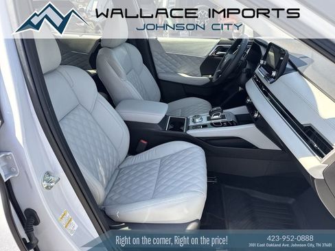 Used 2023 Mitsubishi Outlander SEL AWD/4WD image 30