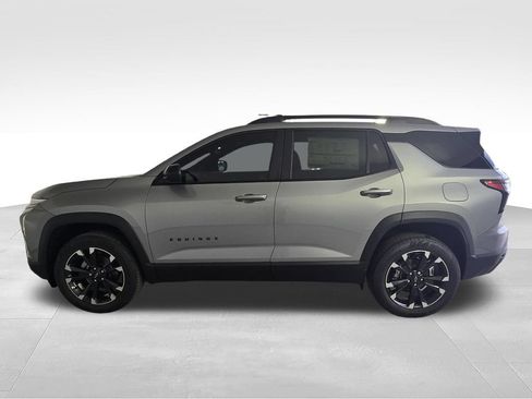 New 2026 Chevrolet Equinox RS w/ Convenience Package III FWD image 4