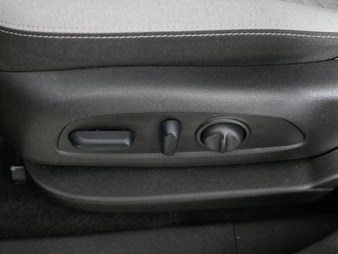 Certified 2024 Chevrolet Equinox LT image 20